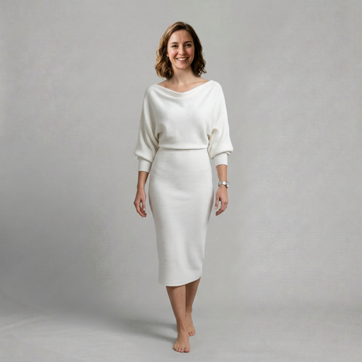 Sophia – Elegant knitted midi dress with relaxed batwing sleeves