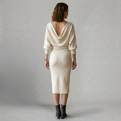 Sophia – Elegant knitted midi dress with relaxed batwing sleeves
